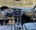 Червоний Фольксваген Тігуан, об'ємом двигуна 2 л та пробігом 91 тис. км за 18900 $, фото 5 на Automoto.ua