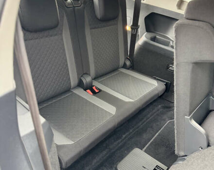 Красный Фольксваген Тигуан, объемом двигателя 2 л и пробегом 156 тыс. км за 16700 $, фото 91 на Automoto.ua