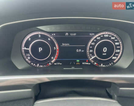 Красный Фольксваген Тигуан, объемом двигателя 1.97 л и пробегом 97 тыс. км за 26300 $, фото 24 на Automoto.ua