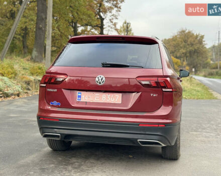 Красный Фольксваген Тигуан, объемом двигателя 2 л и пробегом 156 тыс. км за 16700 $, фото 37 на Automoto.ua