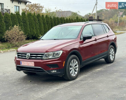Красный Фольксваген Тигуан, объемом двигателя 2 л и пробегом 156 тыс. км за 16700 $, фото 60 на Automoto.ua