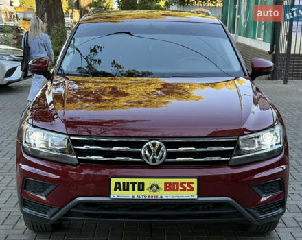 Червоний Фольксваген Тігуан, об'ємом двигуна 1.98 л та пробігом 99 тис. км за 20300 $, фото 11 на Automoto.ua