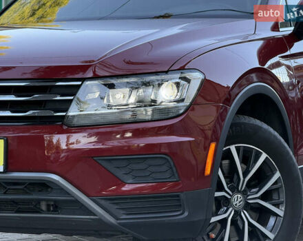 Червоний Фольксваген Тігуан, об'ємом двигуна 1.98 л та пробігом 99 тис. км за 20300 $, фото 2 на Automoto.ua