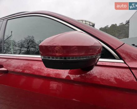 Красный Фольксваген Тигуан, объемом двигателя 1.98 л и пробегом 150 тыс. км за 19200 $, фото 4 на Automoto.ua