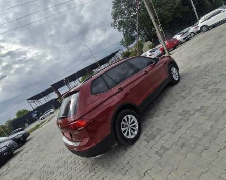 Красный Фольксваген Тигуан, объемом двигателя 2 л и пробегом 35 тыс. км за 17700 $, фото 22 на Automoto.ua