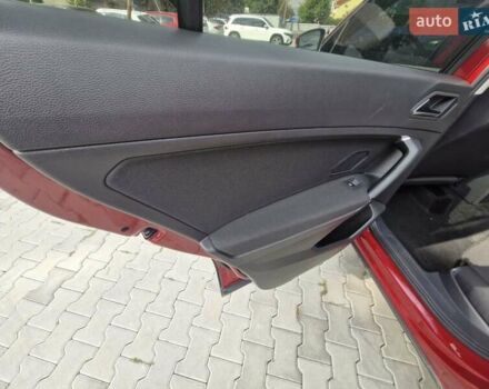 Красный Фольксваген Тигуан, объемом двигателя 2 л и пробегом 35 тыс. км за 17700 $, фото 38 на Automoto.ua