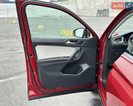 Красный Фольксваген Тигуан, объемом двигателя 2 л и пробегом 77 тыс. км за 20700 $, фото 16 на Automoto.ua