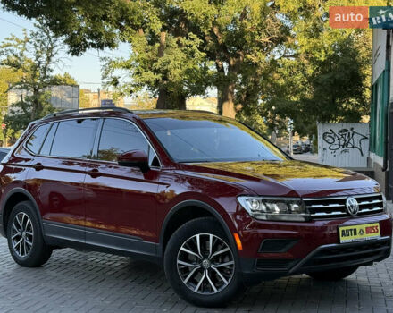 Червоний Фольксваген Тігуан, об'ємом двигуна 1.98 л та пробігом 99 тис. км за 20300 $, фото 6 на Automoto.ua