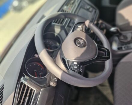 Красный Фольксваген Тигуан, объемом двигателя 2 л и пробегом 35 тыс. км за 17700 $, фото 19 на Automoto.ua