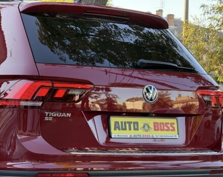 Червоний Фольксваген Тігуан, об'ємом двигуна 2 л та пробігом 99 тис. км за 20800 $, фото 16 на Automoto.ua