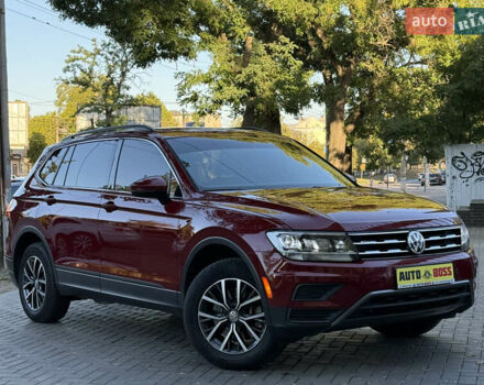 Червоний Фольксваген Тігуан, об'ємом двигуна 1.98 л та пробігом 99 тис. км за 20300 $, фото 7 на Automoto.ua