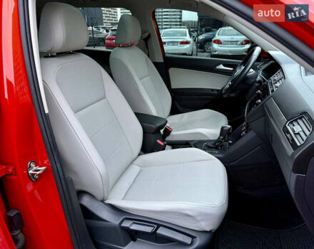 Красный Фольксваген Тигуан, объемом двигателя 2 л и пробегом 46 тыс. км за 22500 $, фото 42 на Automoto.ua
