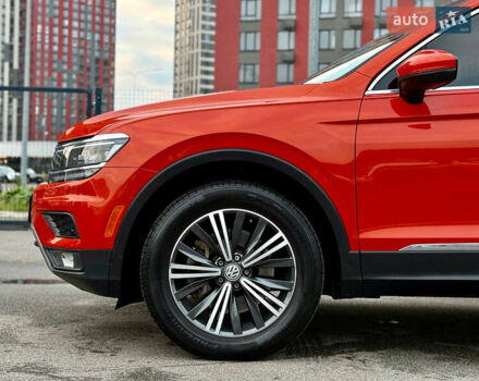 Красный Фольксваген Тигуан, объемом двигателя 2 л и пробегом 46 тыс. км за 22500 $, фото 9 на Automoto.ua