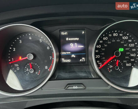 Красный Фольксваген Тигуан, объемом двигателя 1.98 л и пробегом 150 тыс. км за 19200 $, фото 15 на Automoto.ua