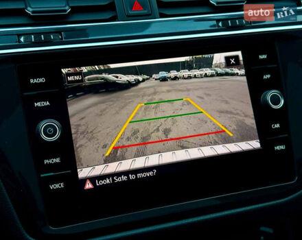 Красный Фольксваген Тигуан, объемом двигателя 2 л и пробегом 46 тыс. км за 22500 $, фото 34 на Automoto.ua