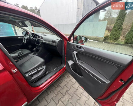 Красный Фольксваген Тигуан, объемом двигателя 1.98 л и пробегом 150 тыс. км за 19200 $, фото 11 на Automoto.ua