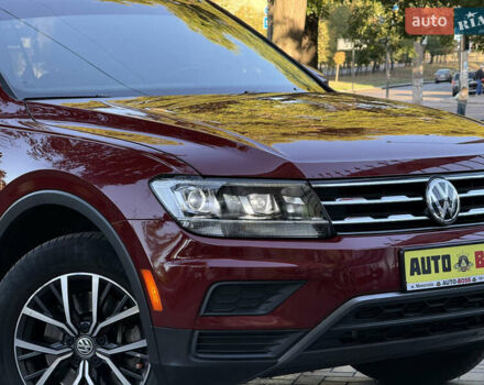 Червоний Фольксваген Тігуан, об'ємом двигуна 1.98 л та пробігом 99 тис. км за 20300 $, фото 8 на Automoto.ua