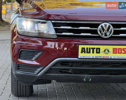 Червоний Фольксваген Тігуан, об'ємом двигуна 1.98 л та пробігом 99 тис. км за 20300 $, фото 12 на Automoto.ua