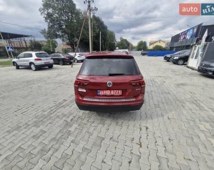 Красный Фольксваген Тигуан, объемом двигателя 2 л и пробегом 35 тыс. км за 17700 $, фото 20 на Automoto.ua
