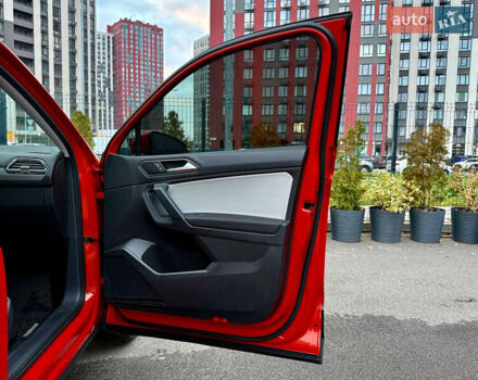 Красный Фольксваген Тигуан, объемом двигателя 2 л и пробегом 46 тыс. км за 22500 $, фото 24 на Automoto.ua