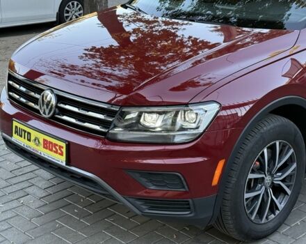 Червоний Фольксваген Тігуан, об'ємом двигуна 2 л та пробігом 99 тис. км за 20800 $, фото 14 на Automoto.ua