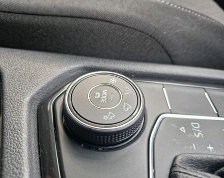 Красный Фольксваген Тигуан, объемом двигателя 2 л и пробегом 35 тыс. км за 17700 $, фото 16 на Automoto.ua