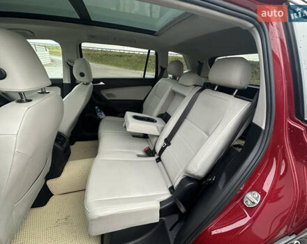 Красный Фольксваген Тигуан, объемом двигателя 2 л и пробегом 77 тыс. км за 20700 $, фото 25 на Automoto.ua