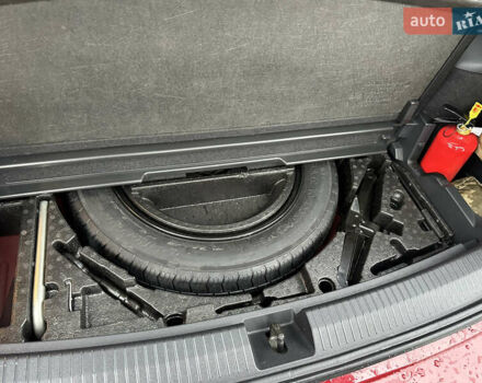 Красный Фольксваген Тигуан, объемом двигателя 2 л и пробегом 77 тыс. км за 20700 $, фото 28 на Automoto.ua