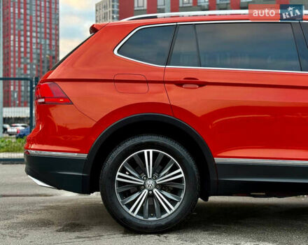 Красный Фольксваген Тигуан, объемом двигателя 2 л и пробегом 46 тыс. км за 22500 $, фото 11 на Automoto.ua