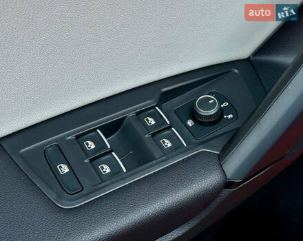 Красный Фольксваген Тигуан, объемом двигателя 2 л и пробегом 46 тыс. км за 22500 $, фото 31 на Automoto.ua