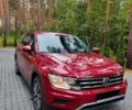 Червоний Фольксваген Тігуан, об'ємом двигуна 1.98 л та пробігом 140 тис. км за 17499 $, фото 3 на Automoto.ua