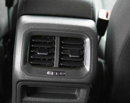 Красный Фольксваген Тигуан, объемом двигателя 2 л и пробегом 35 тыс. км за 13200 $, фото 21 на Automoto.ua