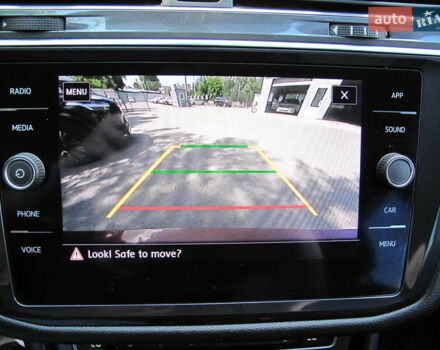 Красный Фольксваген Тигуан, объемом двигателя 2 л и пробегом 80 тыс. км за 21500 $, фото 68 на Automoto.ua