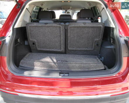 Красный Фольксваген Тигуан, объемом двигателя 2 л и пробегом 80 тыс. км за 21500 $, фото 39 на Automoto.ua