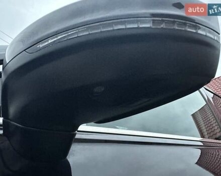 Красный Фольксваген Тигуан, объемом двигателя 2.03 л и пробегом 218 тыс. км за 27950 $, фото 70 на Automoto.ua