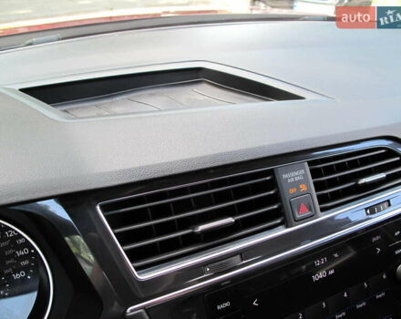 Красный Фольксваген Тигуан, объемом двигателя 2 л и пробегом 80 тыс. км за 21500 $, фото 79 на Automoto.ua