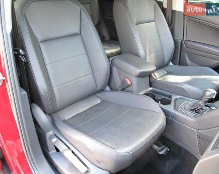 Красный Фольксваген Тигуан, объемом двигателя 2 л и пробегом 80 тыс. км за 21500 $, фото 37 на Automoto.ua