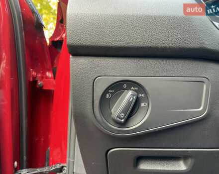 Червоний Фольксваген Тігуан, об'ємом двигуна 1.98 л та пробігом 74 тис. км за 22100 $, фото 21 на Automoto.ua