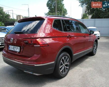 Красный Фольксваген Тигуан, объемом двигателя 2 л и пробегом 80 тыс. км за 21500 $, фото 5 на Automoto.ua