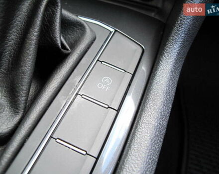 Красный Фольксваген Тигуан, объемом двигателя 2 л и пробегом 80 тыс. км за 21500 $, фото 75 на Automoto.ua