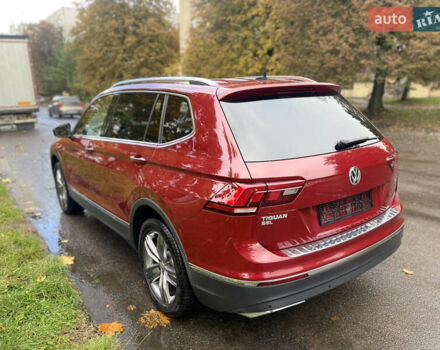 Червоний Фольксваген Тігуан, об'ємом двигуна 1.98 л та пробігом 74 тис. км за 22100 $, фото 13 на Automoto.ua