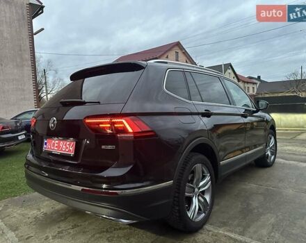 Красный Фольксваген Тигуан, объемом двигателя 2.03 л и пробегом 218 тыс. км за 27950 $, фото 37 на Automoto.ua