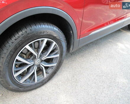 Красный Фольксваген Тигуан, объемом двигателя 2 л и пробегом 80 тыс. км за 21500 $, фото 30 на Automoto.ua