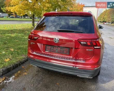 Червоний Фольксваген Тігуан, об'ємом двигуна 1.98 л та пробігом 74 тис. км за 22100 $, фото 32 на Automoto.ua