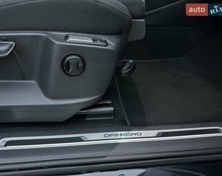 Красный Фольксваген Тигуан, объемом двигателя 2.03 л и пробегом 218 тыс. км за 27950 $, фото 43 на Automoto.ua