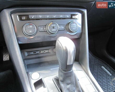 Красный Фольксваген Тигуан, объемом двигателя 2 л и пробегом 80 тыс. км за 21500 $, фото 73 на Automoto.ua