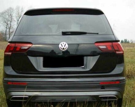 Красный Фольксваген Тигуан, объемом двигателя 2 л и пробегом 35 тыс. км за 13200 $, фото 8 на Automoto.ua