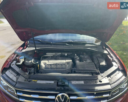 Червоний Фольксваген Тігуан, об'ємом двигуна 1.98 л та пробігом 74 тис. км за 22100 $, фото 33 на Automoto.ua
