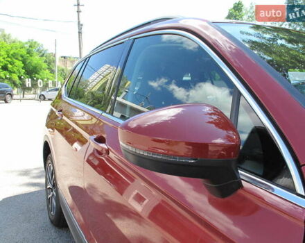 Красный Фольксваген Тигуан, объемом двигателя 2 л и пробегом 80 тыс. км за 21500 $, фото 55 на Automoto.ua