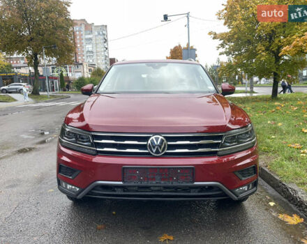 Червоний Фольксваген Тігуан, об'ємом двигуна 1.98 л та пробігом 74 тис. км за 22100 $, фото 5 на Automoto.ua